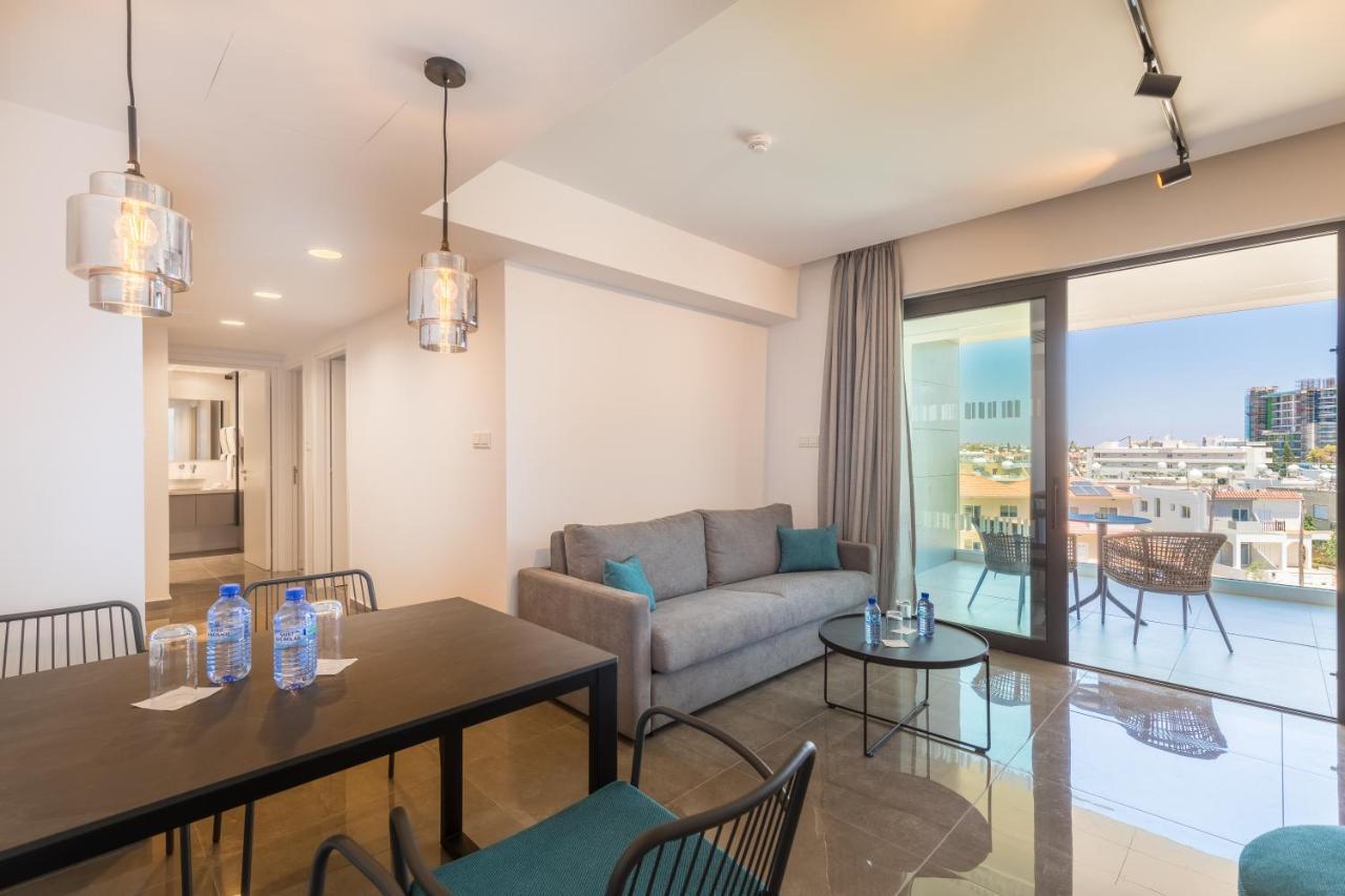 Quality Lodge, BW Premier Collection Larnaca Ngoại thất bức ảnh