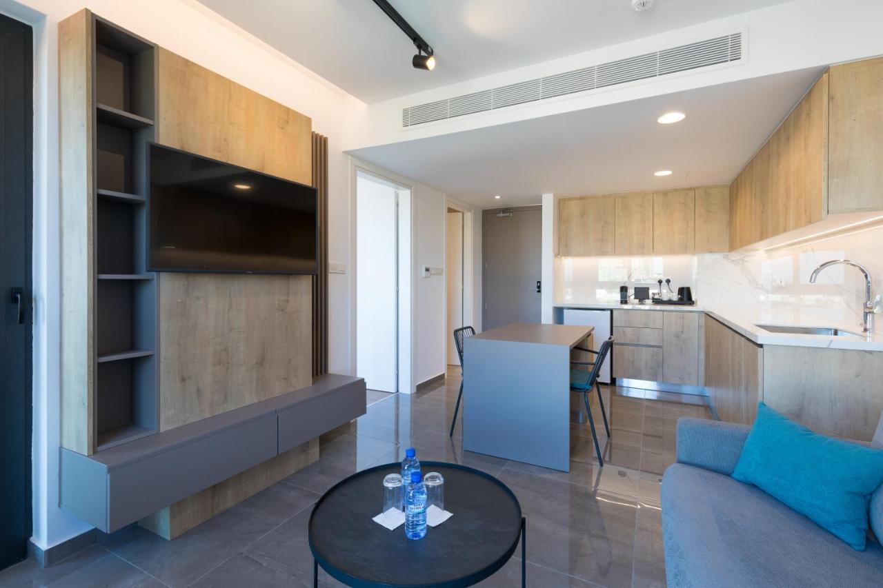 Quality Lodge, BW Premier Collection Larnaca Ngoại thất bức ảnh